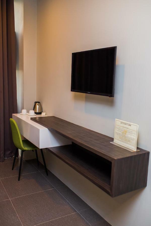 Hotel Costa Brava Tacloban Bagian luar foto