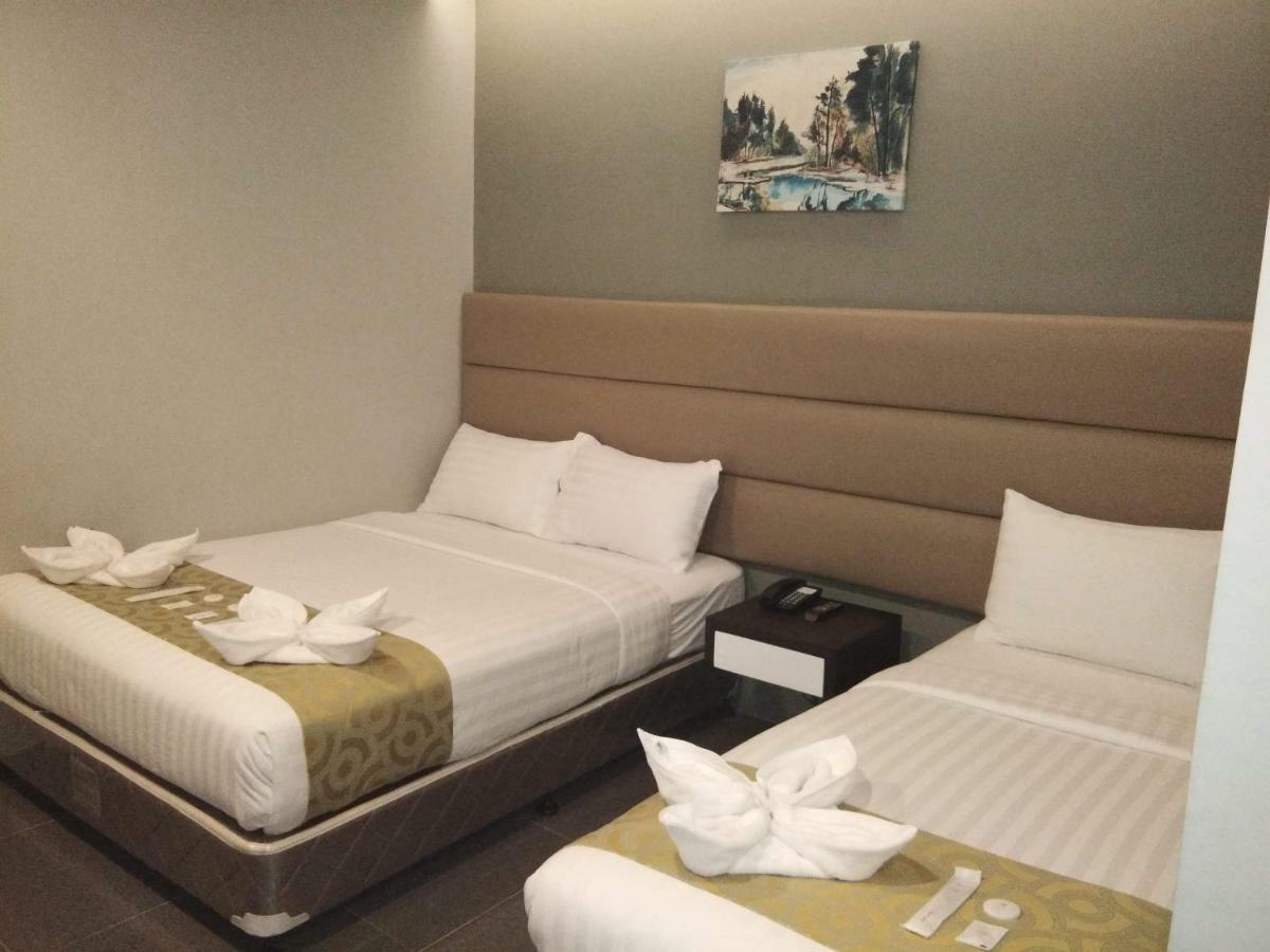 Hotel Costa Brava Tacloban Bagian luar foto